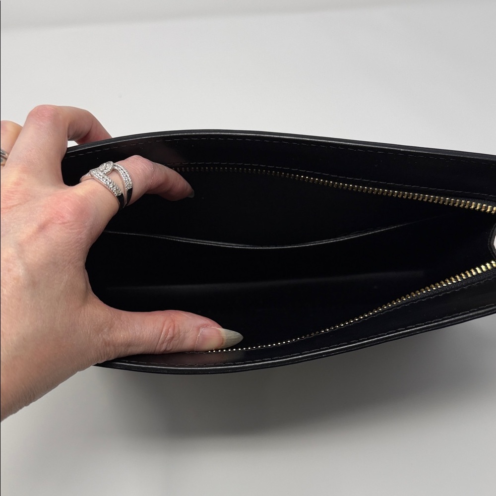 Louis Vuitton Epi Black Leather Clutch ~ Like New! SR0988 - Picture 9 of 10